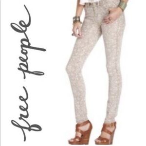 Free People Cream and White Skinny Jeans
